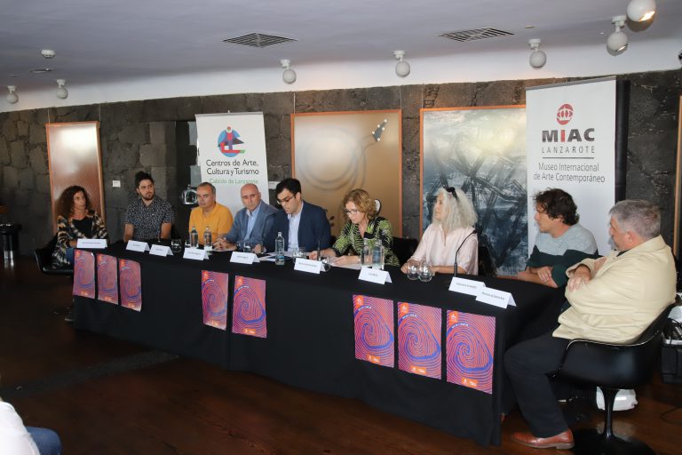 Los Centros invitan a reflexionar sobre el papel del ser humano en la degradación del planeta en su X Encuentro Bienal ArteLanzarote