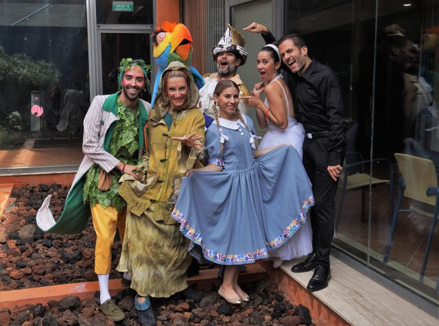 I a D. Mingo Ávila Alexia Rodríguez Álex Naranjo Melania Guillén Jennifer Artiles y David González M