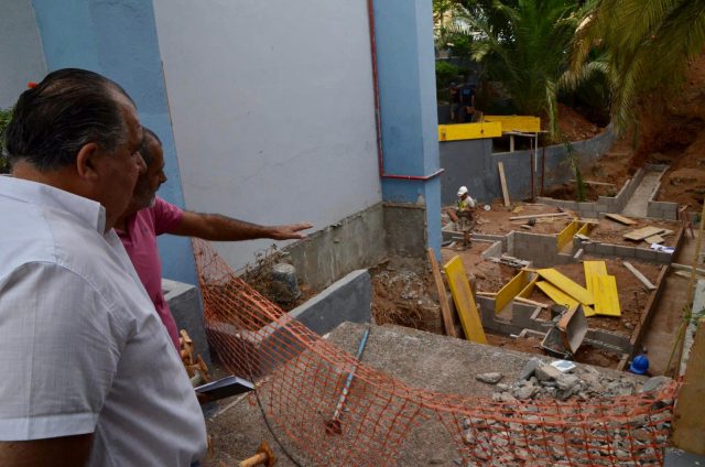 JUAN MARTEL VISITA OBRA TEATRO MUNICIPAL 2