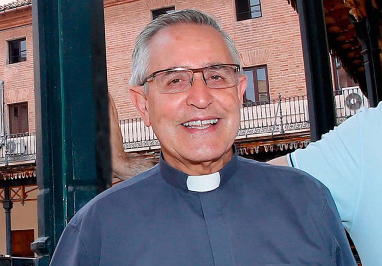 Muere el canónigo de la catedral de Valencia tras atragantarse en el convite de la boda que acababa de oficiar