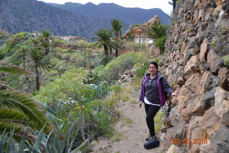 Lidia Esther Romero señala que lo bancales de Canarias fueron construidos por sabios de las piedras y gestionados por sabios de la tierra