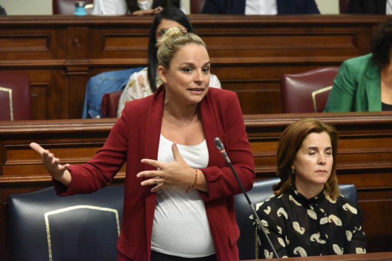 ​ El Gobierno de Canarias amplía el plazo en un año para que los Cabildos creen nuevas plazas sociosanitarias