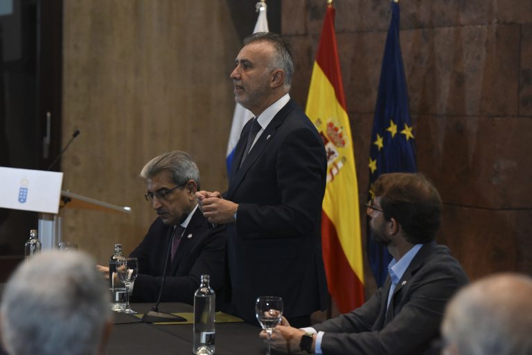 Canarias recibirá 15 millones de euros más del Estado para potenciar la conectividad aérea y paliar  los efectos de la quiebra de Thomas Cook