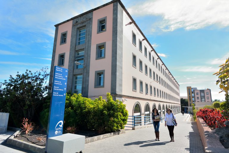 Jornada Final del Proyecto Artemisat 2, en el Edificio de Electrónica y Telecomunicaciones