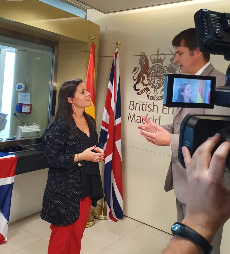 Yaiza Castilla trata con el embajador de Reino Unido en España las previsiones sobre la implicación del brexit en el turismo ​