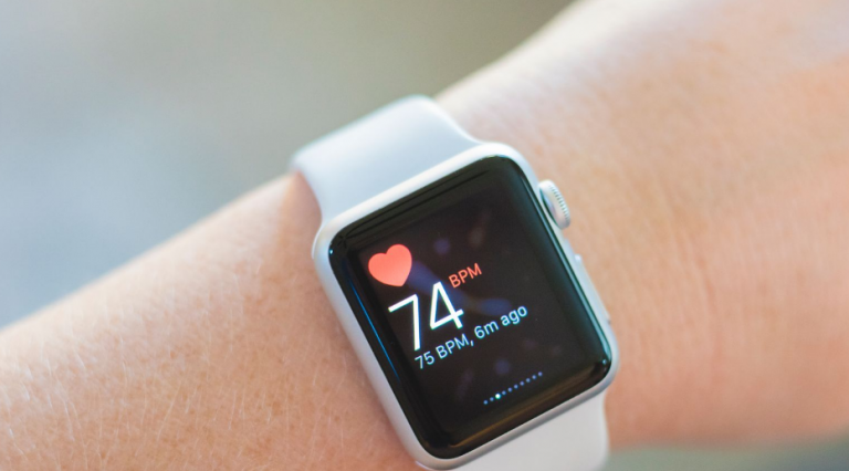 Un Apple Watch salva la vida de dos excursionistas perdidos al llamar de forma autónoma a la policía