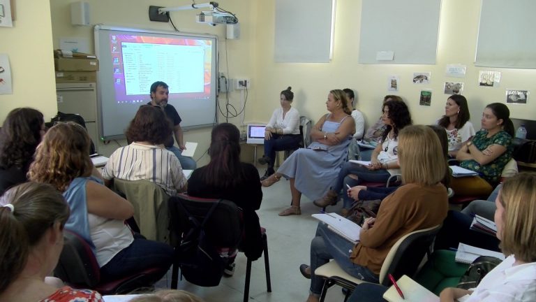 Profesionales de Servicios Sociales reciben formación en terapia breve centrada en soluciones