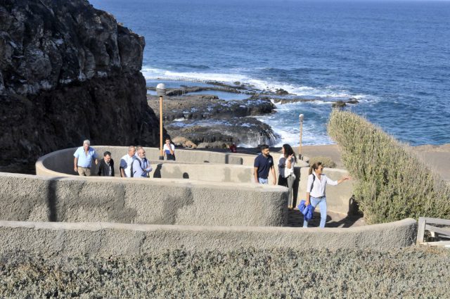 El Ayuntamiento inicia las obras de rehabilitación del acceso de El Turmán a Las Salinas 3 obras salinas muelle 5