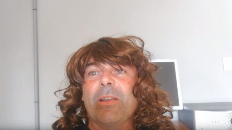 Un padre denuncia los problemas con internet en el colegio de su hijo y se convierte en viral