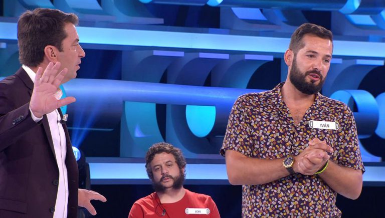 Un concursante de 'Ahora caigo' le pide matrimonio a su pareja en pleno programa