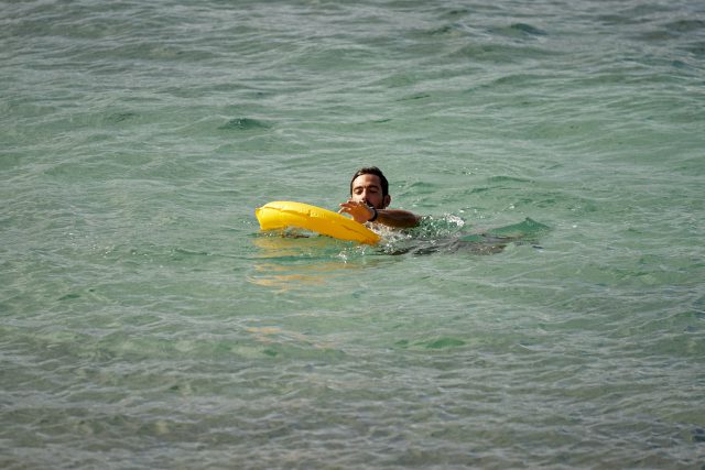 La playa de Las Canteras estrena un innovador sistema autónomo de rescate en el mar 3 simulacroseguridadlapuntilla 012