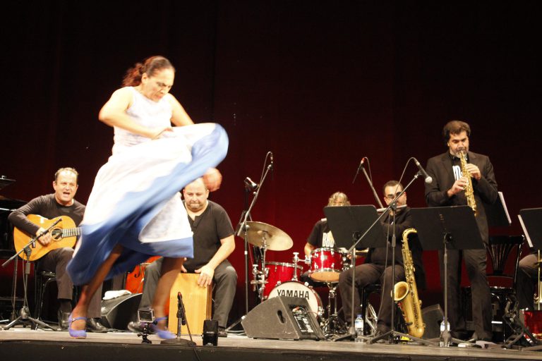 El ‘jazz’ y el flamenco se enlazan en el Teatro Leal con la Big Band de Canarias y Gerardo Núñez