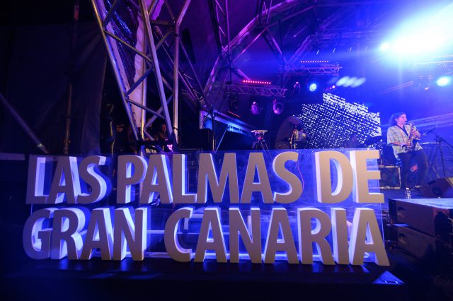 CONCIERTOS 3ER DIA WOMAD 110