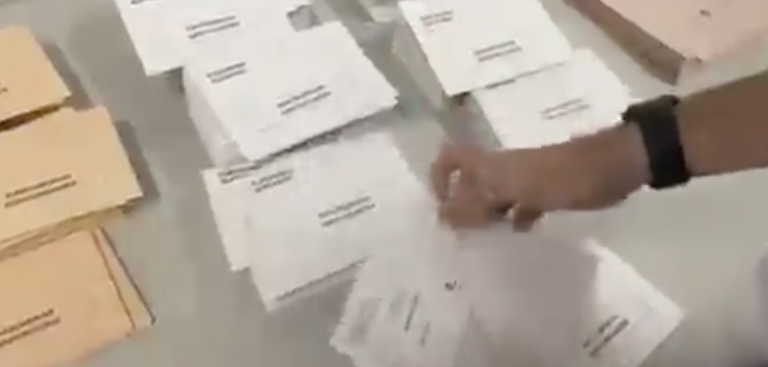 PP y Vox arrasan en Pozuelo de Alarcón, donde votan Sánchez y Rivera