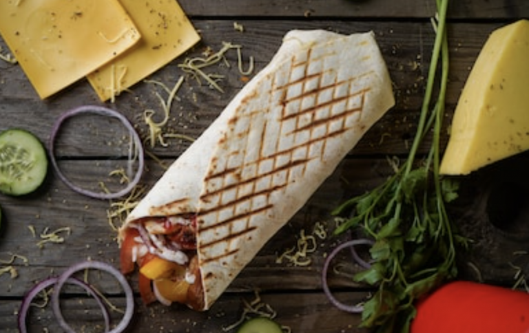 Cocinan un burrito de más de 100 metros y dan de comer a 15.000 personas