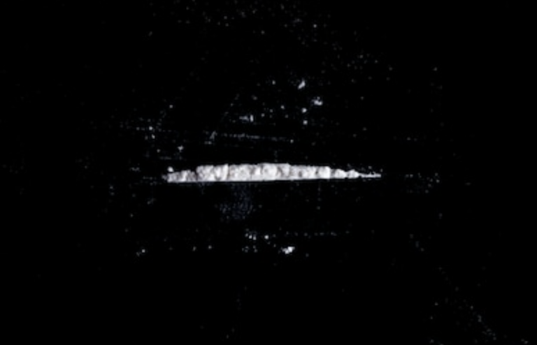 Un niño lleva cocaína al colegio y dice que le hace sentirse como Spiderman