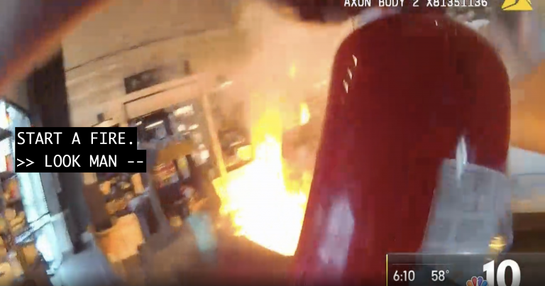 Un hombre se prende fuego en una tienda de Starbucks