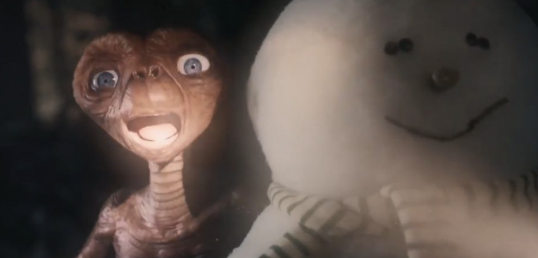 'A holiday reunion': E.T regresa a la tierra 37 años después en este lacrimógeno cortometraje
