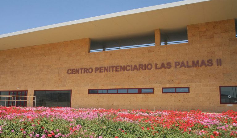 La Biblioteca Insular inicia dos proyectos de Clubes de Lectura Fácil en el Centro Penitenciario Las Palmas II y otro en dos institutos de Secundaria de la isla