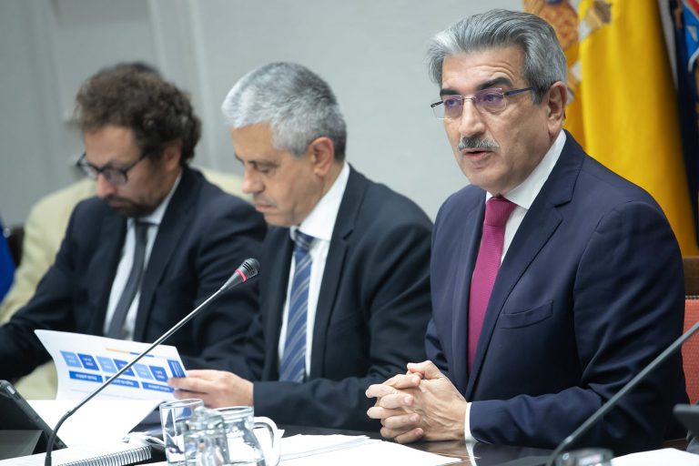 Rodríguez defiende unos Presupuestos sostenibles que compensan con fondos propios la parálisis estatal