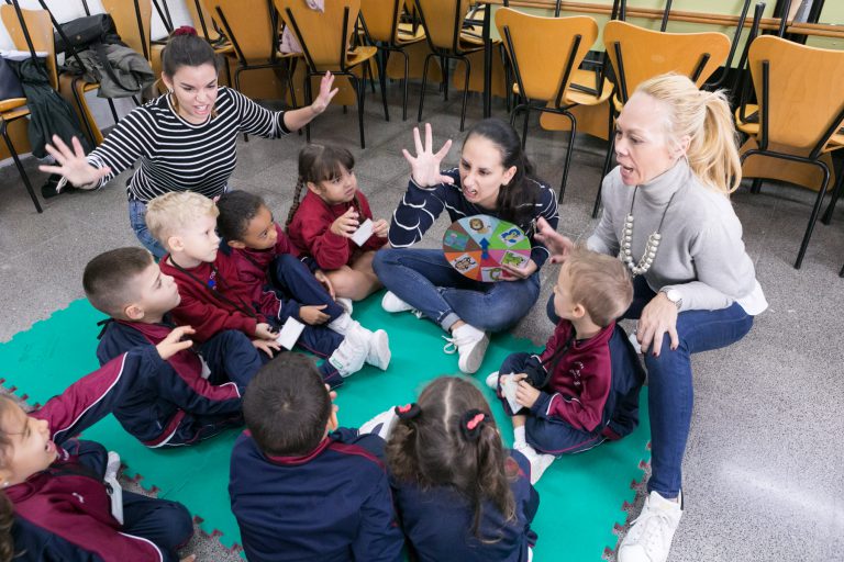 Dos grupos de niños de entre 3 y 5 años participan en un proyecto de innovación de la facultad de educación