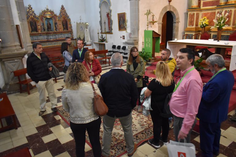 Granadilla de Abona promociona la riqueza patrimonial y turística entre el público del foro nacional de residuos