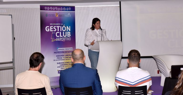 Más de un centenar de clubes participan en los cursos de gestión deportiva del Instituto Municipal de Deportes