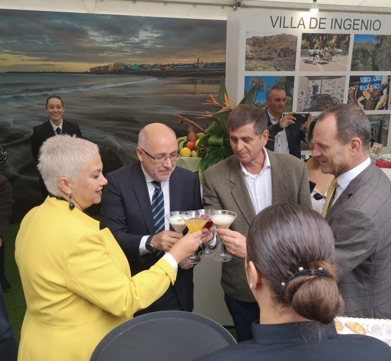 La 16ª Feria del Sureste, con 150 expositores en la Avenida Carlos V de Carrizal, muestra lo mejor de la comarca  