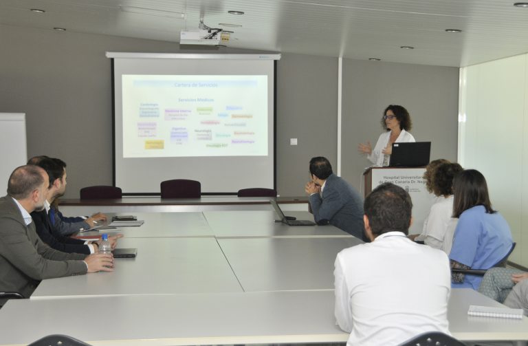 El Hospital Dr. Negrín ultima los nuevos protocolos para el tratamiento del cáncer con terapia celular CAR-T