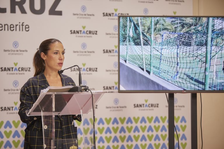 El Ayuntamiento de Santa Cruz de Tenerife inicia la remodelación de una treintena de canchas deportivas abiertas