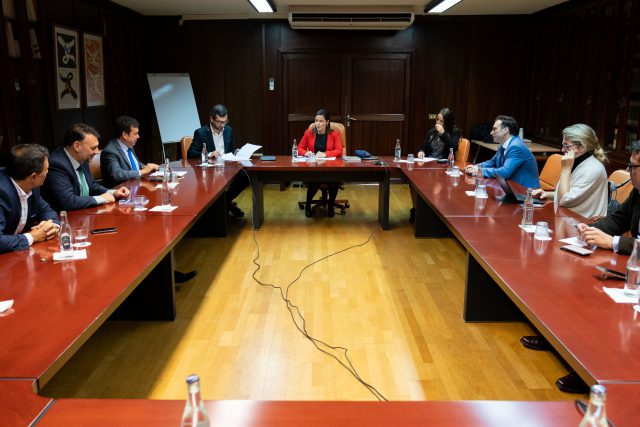 Reunión Yaiza Castilla con Asinca