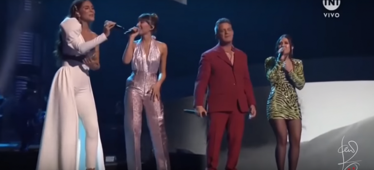Grammy Latinos: Alejandro Sanz, Aitana, Nella y Greeicy cantan juntos 'Mi persona favorita'