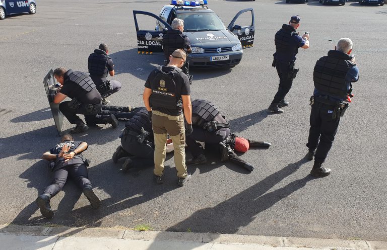 La Policía Local se forma en la atención a heridos en escenarios hostiles