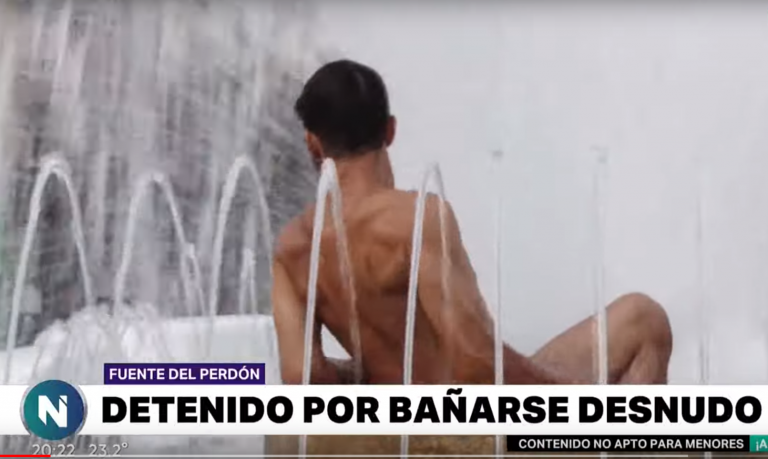Detenido por darse una ducha completamente desnudo en una fuente pública