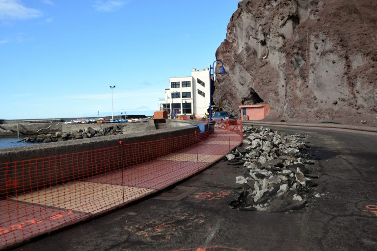 Arranca, con las obras de la nueva red de saneamiento, la rehabilitación integral de la Avenida de Sardina cofinanciada con fondos Feder