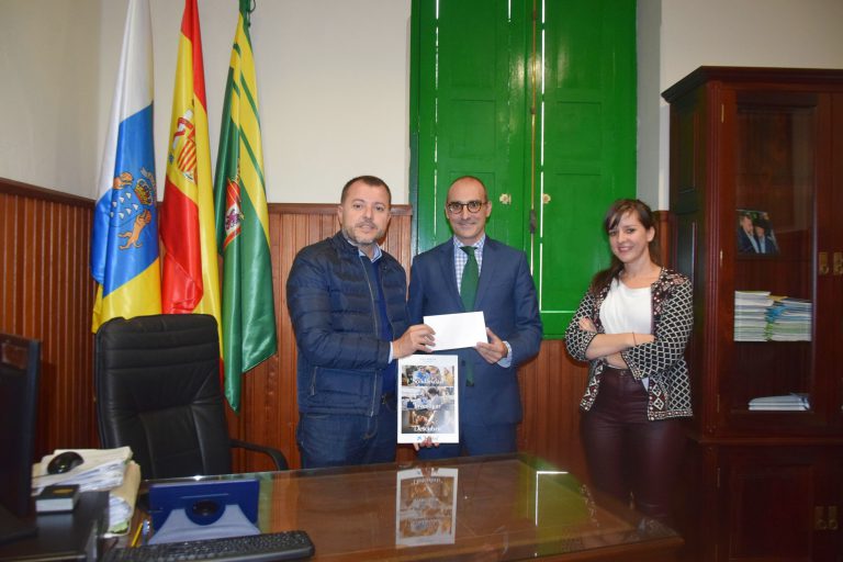 CaixaBank dona al Ayuntamiento de Gáldar 12.500 euros para los pagos y barrios  afectados por los incendios