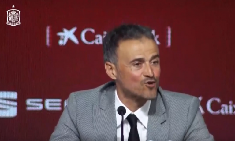 Luis Enrique carga contra Robert Moreno en su primera comparecencia pública tras volver a la Selección