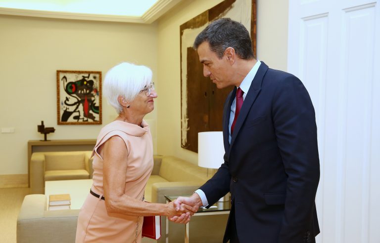 Sánchez rectifica sus polémicas palabras sobre el control de la Fiscalía