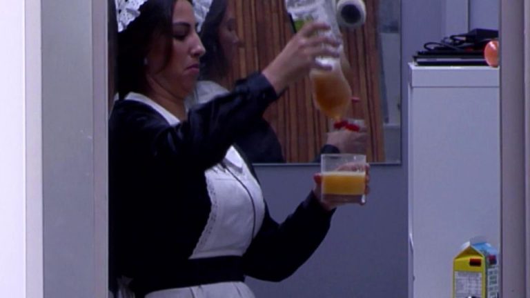 La reacción de Hugo al conocer la jugarreta de sus compañeros: zumo con vinagre y café con sal