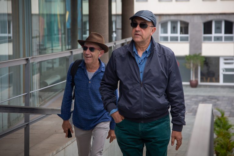 Piedra Pómez estrena en la SIT ‘Telecuca’, que cuelga el cartel de ‘todo vendido’