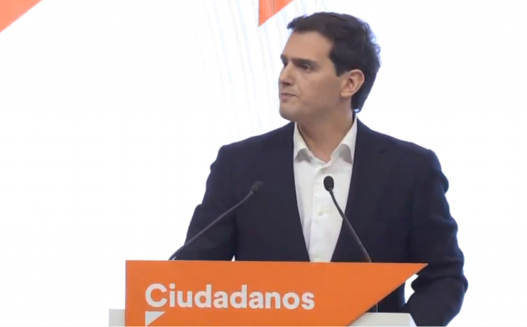 Albert Rivera dimite como líder de Ciudadanos tras la debacle electoral