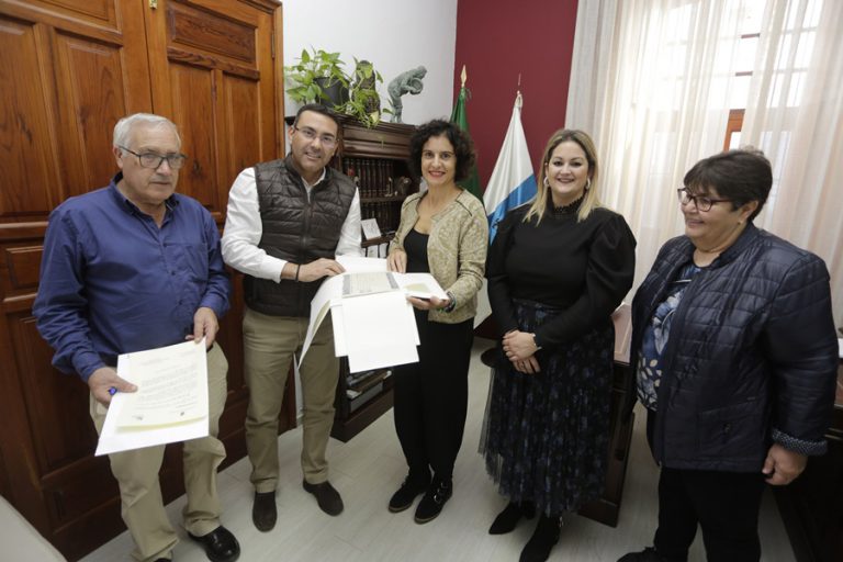 El Centro del Documento Gráfico del Cabildo recupera documentos históricos del archivo de la Villa de Teguise
