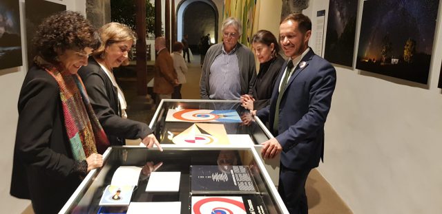 101219 Inauguración Exposicion Cesar Manrique Banderas del Cosmos 1