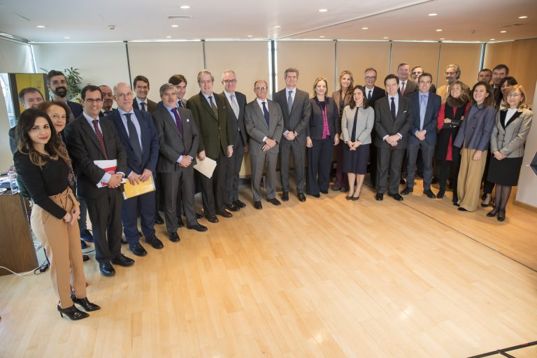 La consejería de Acción Exterior asiste a la junta general de la Fundación Consejo España-China