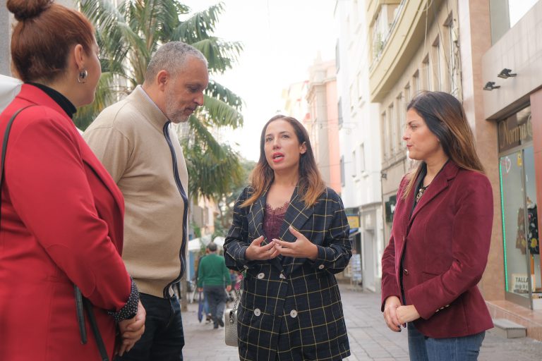 El Ayuntamiento de Santa Cruz de Tenerife llena de música navideña las calles para dinamizar el comercio