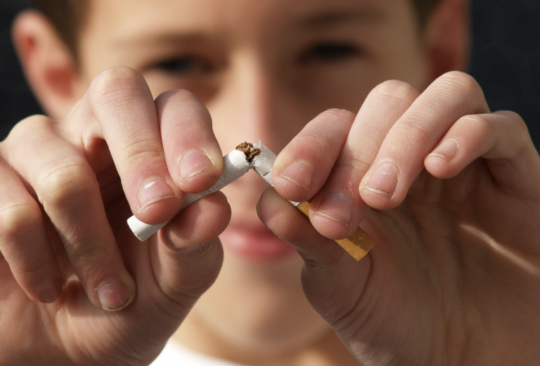 Los farmacéuticos recuerdan que a partir del 1 de enero se financian medicamentos para dejar de fumar