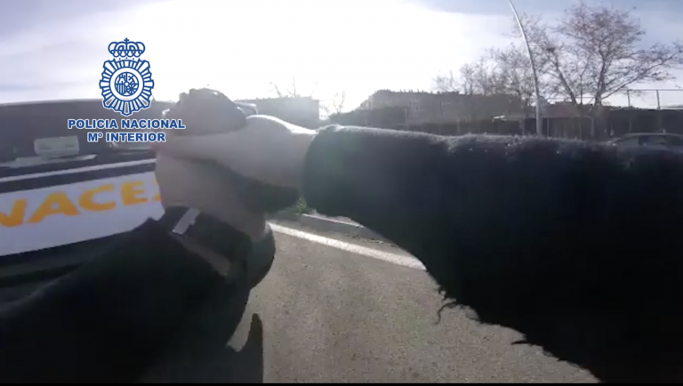 La Policía detiene al ladrón de una furgoneta de reparto tras 45 minutos de persecución por las calles de Madrid