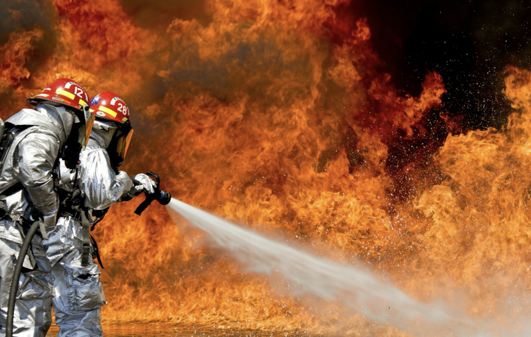 Los incendios en California fueron la catástrofe climática más costosa en 2019