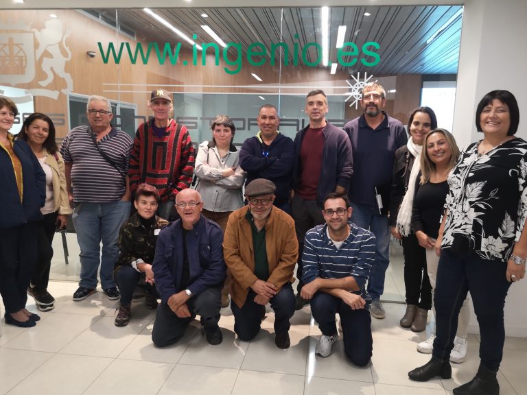 El Ayuntamiento comienza a entregar a personas adjudicatarias 17 de los 25 huertos urbanos ecológicos para el autoconsumo 