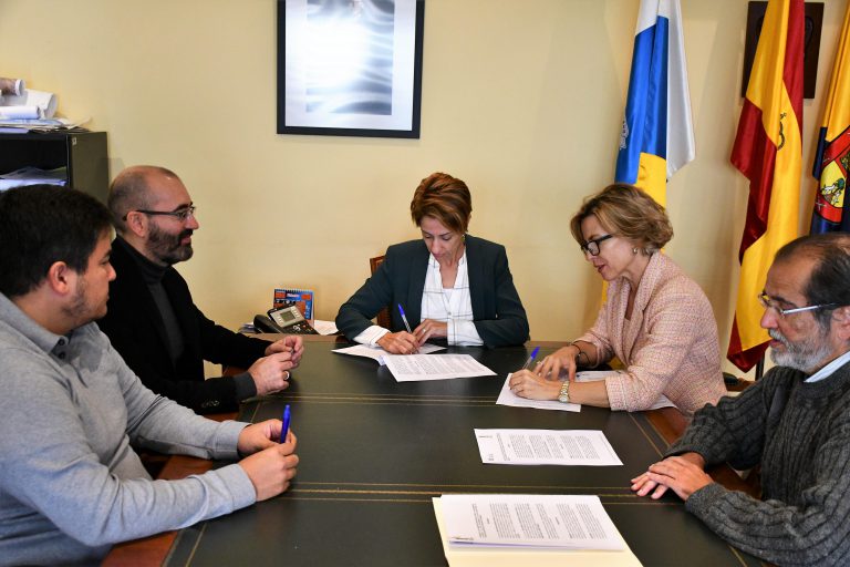 Mogán y San Bartolomé de Tirajana firman un convenio para la contratación de personal municipal en listas de reserva